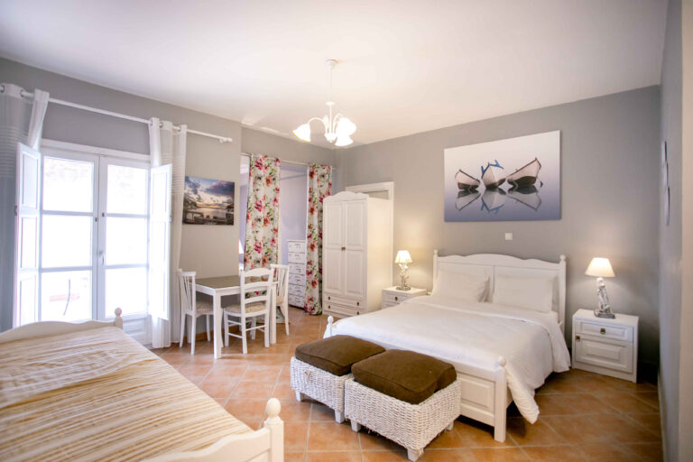 self catering apartment in Neo Oitylo Mani